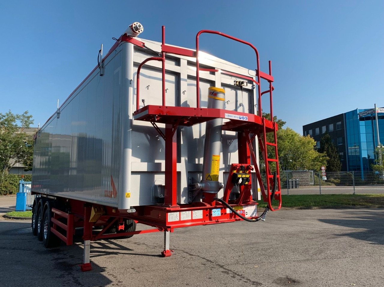Stas Agrostar 51,8 cbm Stas Agrostar 51,8 cbm - Naczepa wywrotka: zdjęcie 3 Stas Agrostar 51,8 cbm Stas Agrostar 51,8 cbm - Naczepa wywrotka: zdjęcie 3