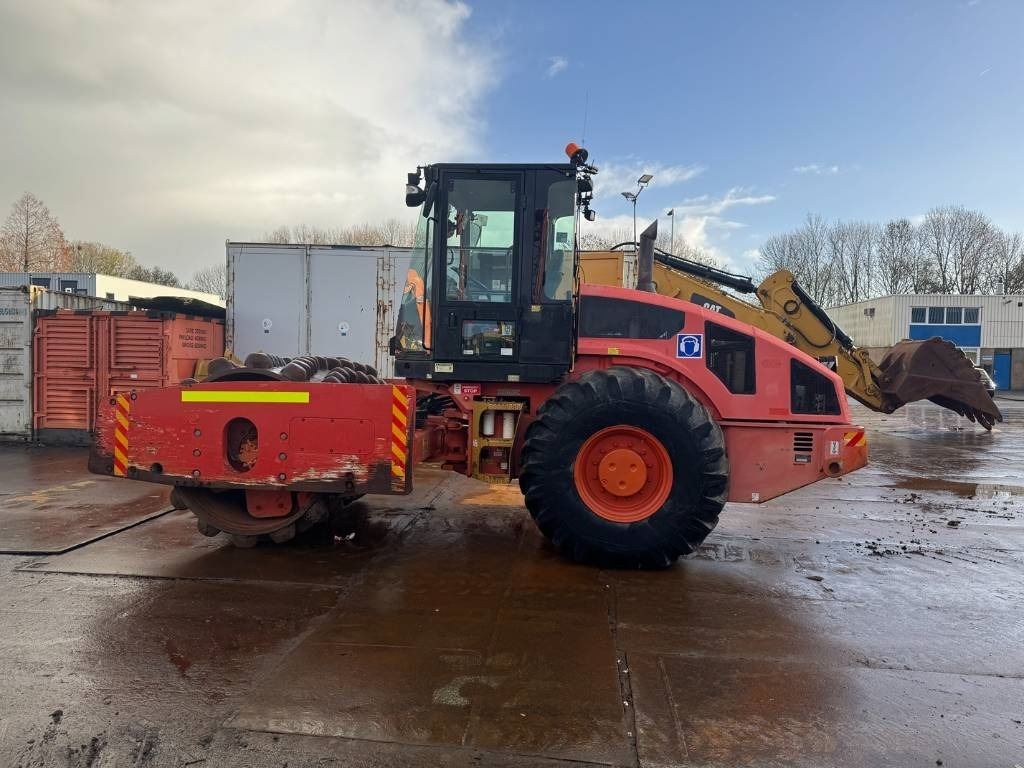 CAT CP 74 - Kompaktor: zdjęcie 1 CAT CP 74 - Kompaktor: zdjęcie 1