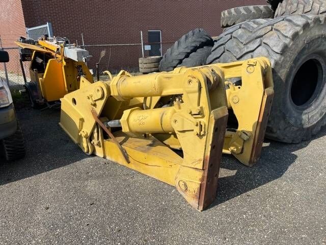 CAT D 8 R Ripper - Zrywarka do Maszyn budowlanych: zdjęcie 1 CAT D 8 R Ripper - Zrywarka do Maszyn budowlanych: zdjęcie 1