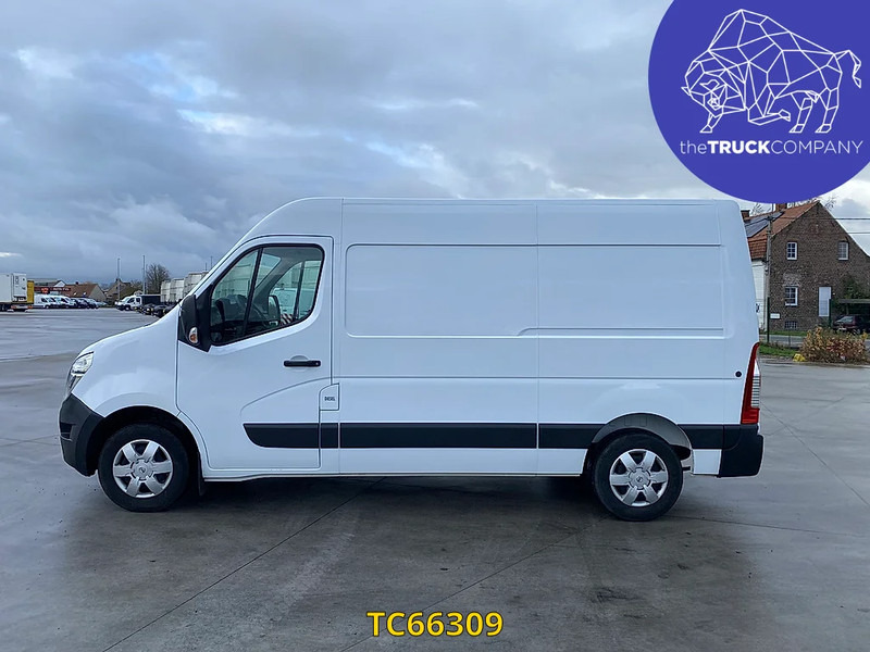 Nissan Interstar 130.35 L2H2 - Mały samochód dostawczy: zdjęcie 2 Nissan Interstar 130.35 L2H2 - Mały samochód dostawczy: zdjęcie 2