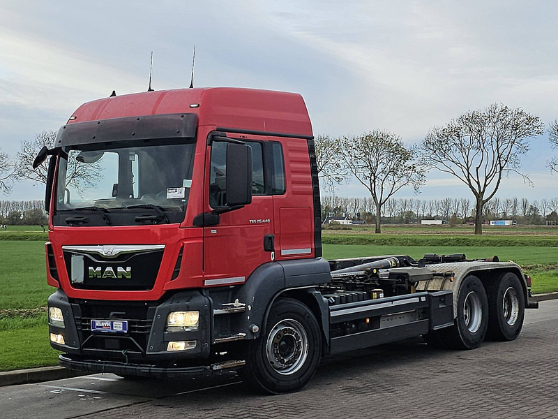 MAN 26.440 TGS - Ciężarówka hakowiec: zdjęcie 2 MAN 26.440 TGS - Ciężarówka hakowiec: zdjęcie 2