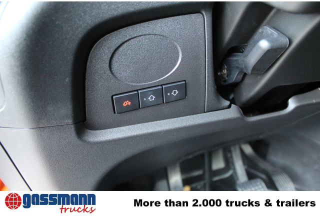 Iveco Daily 70C18H 4x2 mit Kran HMF 340-K3, Funk - Wywrotka, Samochod ciężarowy z HDS: zdjęcie 4 Iveco Daily 70C18H 4x2 mit Kran HMF 340-K3, Funk - Wywrotka, Samochod ciężarowy z HDS: zdjęcie 4