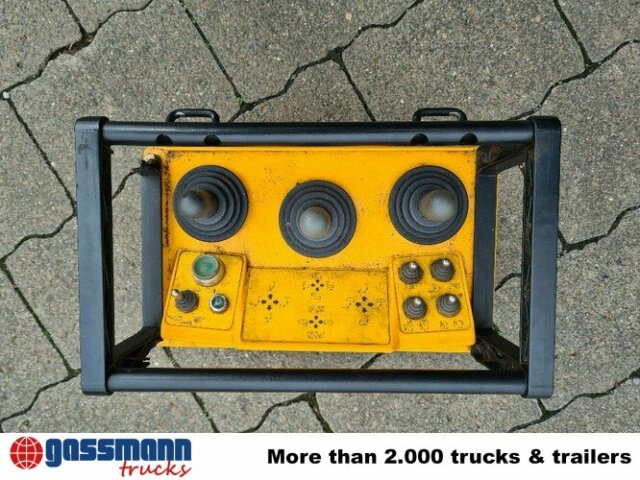 Mercedes-Benz Axor 1828 AK 4x4, Winterdienstausstattung, Kran - Wywrotka, Samochod ciężarowy z HDS: zdjęcie 2 Mercedes-Benz Axor 1828 AK 4x4, Winterdienstausstattung, Kran - Wywrotka, Samochod ciężarowy z HDS: zdjęcie 2