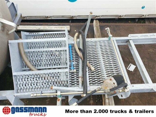 Samochód ciężarowy cysterna Tank-Aufbau: zdjęcie 9 Samochód ciężarowy cysterna Tank-Aufbau: zdjęcie 9