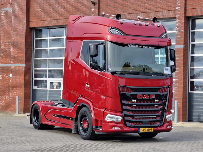 DAF XG+ 530 4x2 - Full spec - New engine - Full air - Leather interior - 2x tank - - Ciągnik siodłowy: zdjęcie 1 DAF XG+ 530 4x2 - Full spec - New engine - Full air - Leather interior - 2x tank - - Ciągnik siodłowy: zdjęcie 1