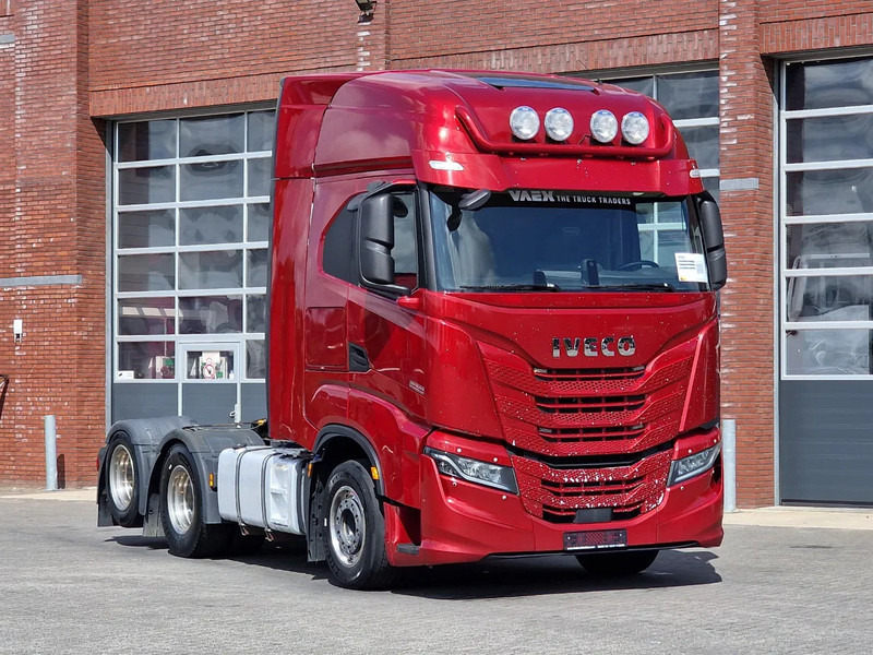 Iveco S-WAY 570 6x2 - Retarder - Full air - 3.20 WB - Navi - Ciągnik siodłowy: zdjęcie 1 Iveco S-WAY 570 6x2 - Retarder - Full air - 3.20 WB - Navi - Ciągnik siodłowy: zdjęcie 1