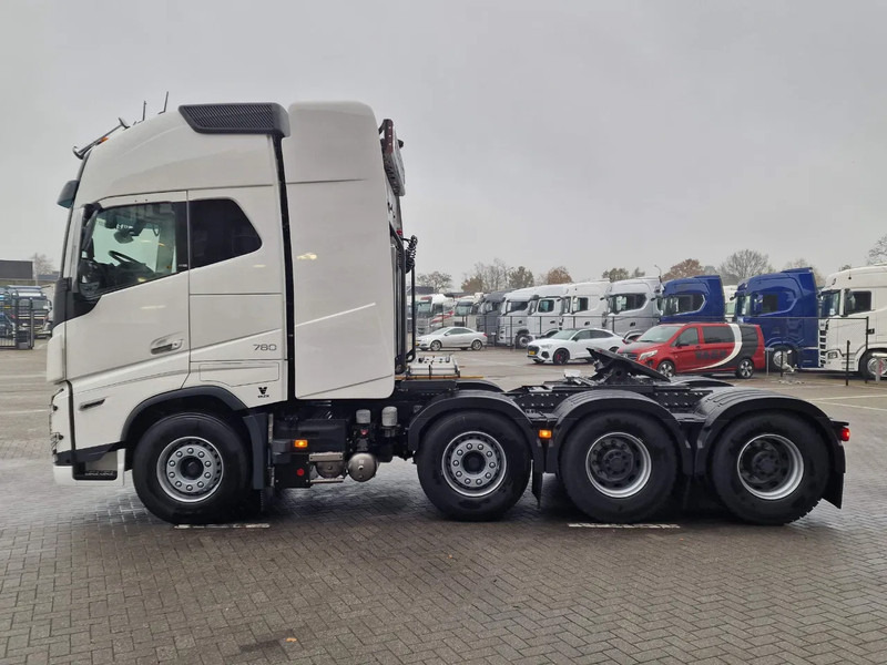 Volvo FH 16.780 8x4*4 Globetrotter XL - 245T GCW - New - Full air - I parkcool - Retarder - Ciągnik siodłowy: zdjęcie 4 Volvo FH 16.780 8x4*4 Globetrotter XL - 245T GCW - New - Full air - I parkcool - Retarder - Ciągnik siodłowy: zdjęcie 4