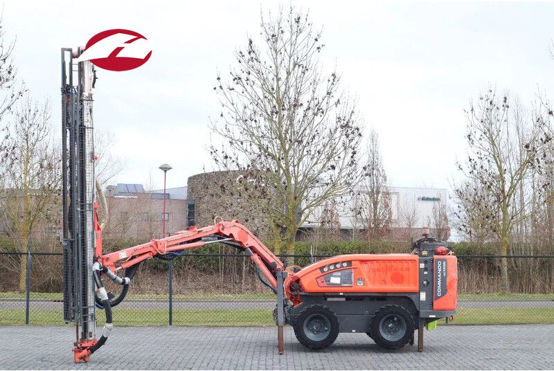 Sandvik COMMANDO DC130 Ri | SURFACE DRILLING RIG | REMOTE - Wiertnica: zdjęcie 1 Sandvik COMMANDO DC130 Ri | SURFACE DRILLING RIG | REMOTE - Wiertnica: zdjęcie 1