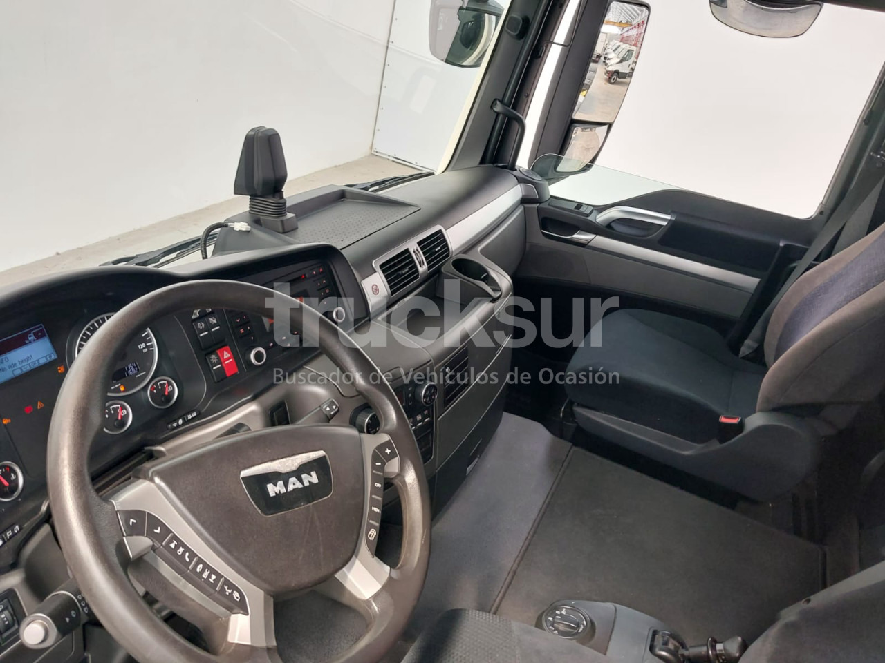 MAN TGS35.400 8X2*6 - Samochód ciężarowe pod zabudowę: zdjęcie 5 MAN TGS35.400 8X2*6 - Samochód ciężarowe pod zabudowę: zdjęcie 5