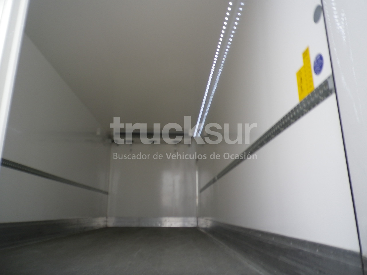 RENAULT D WIDE Z E - Samochód ciężarowy chłodnia: zdjęcie 5 RENAULT D WIDE Z E - Samochód ciężarowy chłodnia: zdjęcie 5