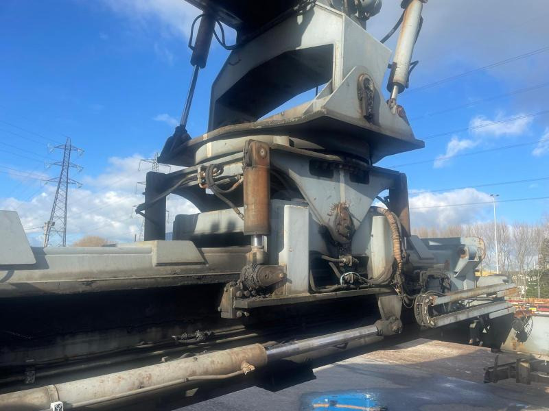 Ferrari F269.5 - Reach stacker: zdjęcie 3 Ferrari F269.5 - Reach stacker: zdjęcie 3