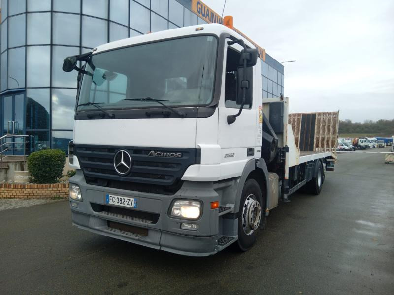Mercedes Actros 2532 - Samochód ciężarowy skrzyniowy/ Platforma: zdjęcie 1 Mercedes Actros 2532 - Samochód ciężarowy skrzyniowy/ Platforma: zdjęcie 1