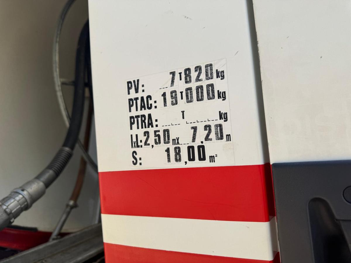 Renault Premium - Samochód ciężarowy cysterna: zdjęcie 5 Renault Premium - Samochód ciężarowy cysterna: zdjęcie 5