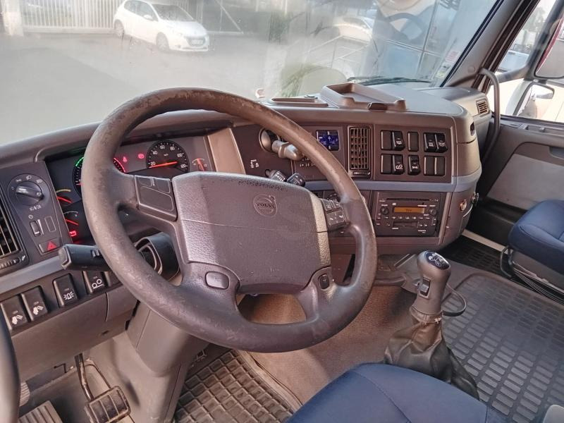 Volvo FH - Samochód ciężarowy skrzyniowy/ Platforma: zdjęcie 3 Volvo FH - Samochód ciężarowy skrzyniowy/ Platforma: zdjęcie 3