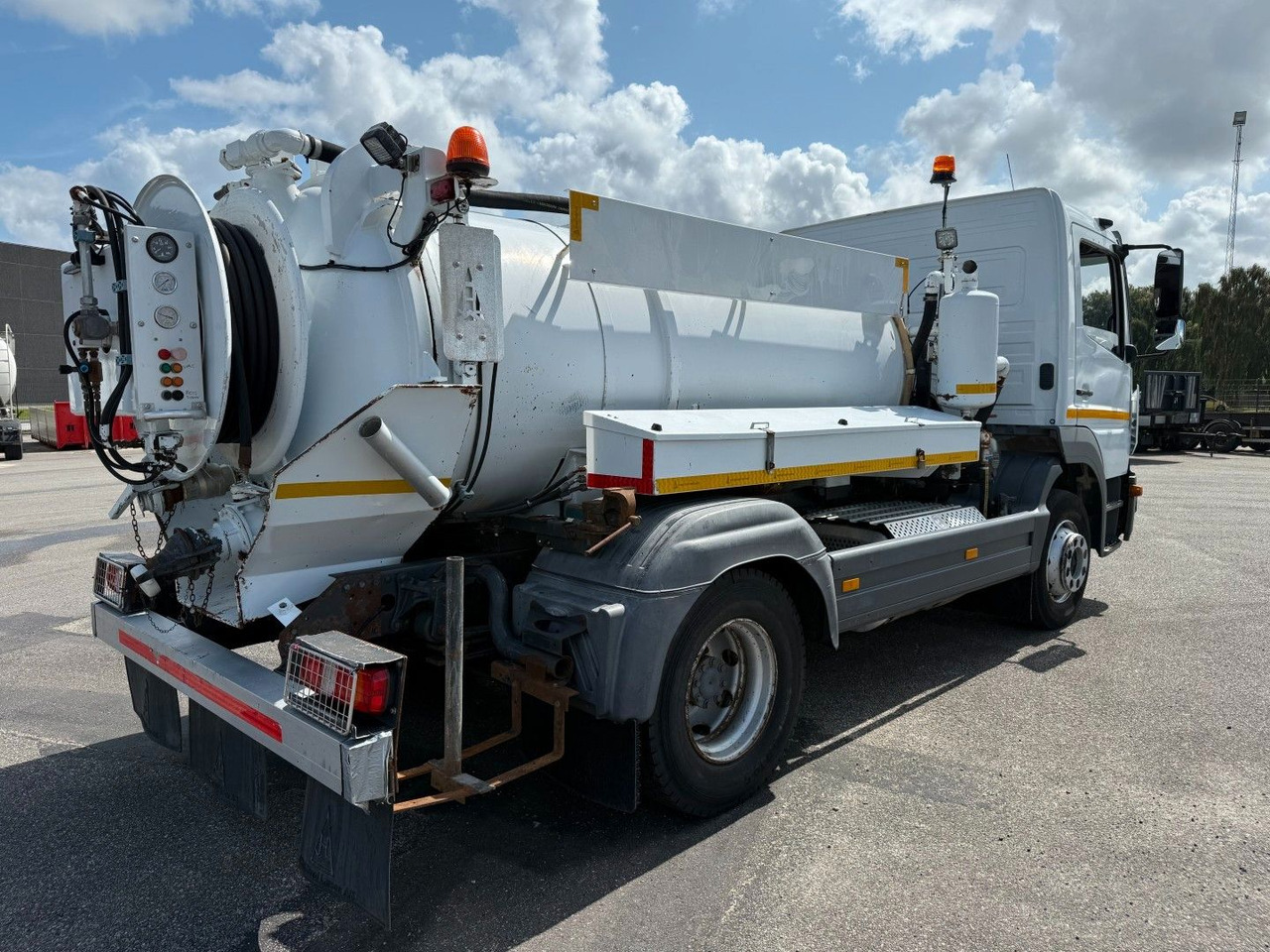 Mercedes-Benz Atego 1323 RHD Euro 6 Hvidtved Larsen Cityflex - Samochód asenizacyjny: zdjęcie 4 Mercedes-Benz Atego 1323 RHD Euro 6 Hvidtved Larsen Cityflex - Samochód asenizacyjny: zdjęcie 4