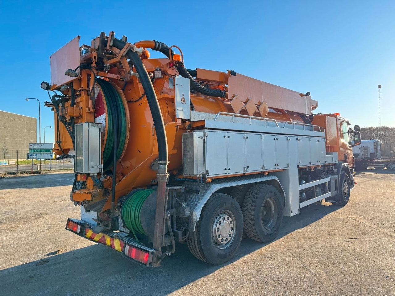 Scania P400 6x2*4 Hvidtved Larsen Flexline 310 - Samochód asenizacyjny: zdjęcie 3 Scania P400 6x2*4 Hvidtved Larsen Flexline 310 - Samochód asenizacyjny: zdjęcie 3