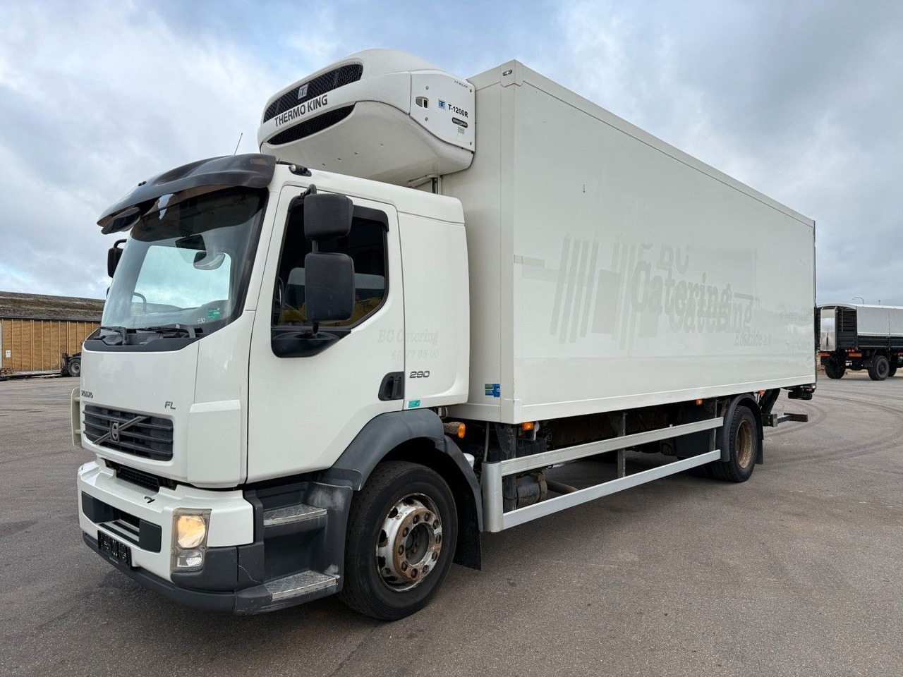Volvo FL290 4x2 Thermo King T1200-R Euro 5 - Samochód ciężarowy chłodnia: zdjęcie 1 Volvo FL290 4x2 Thermo King T1200-R Euro 5 - Samochód ciężarowy chłodnia: zdjęcie 1