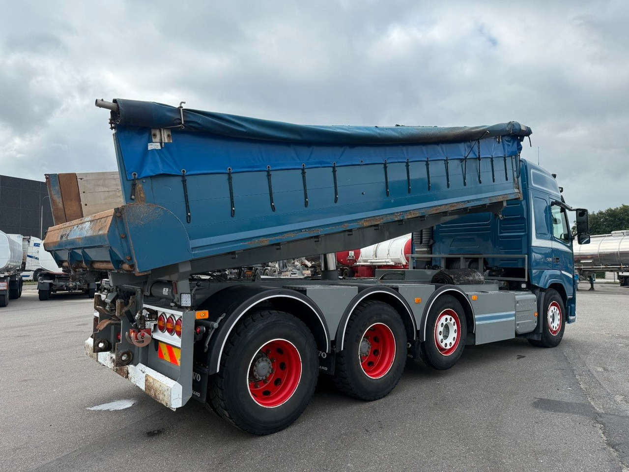 Volvo FM 500 8x4 Pushertridem 3 Way Tipper / Kipper - Wywrotka: zdjęcie 3 Volvo FM 500 8x4 Pushertridem 3 Way Tipper / Kipper - Wywrotka: zdjęcie 3