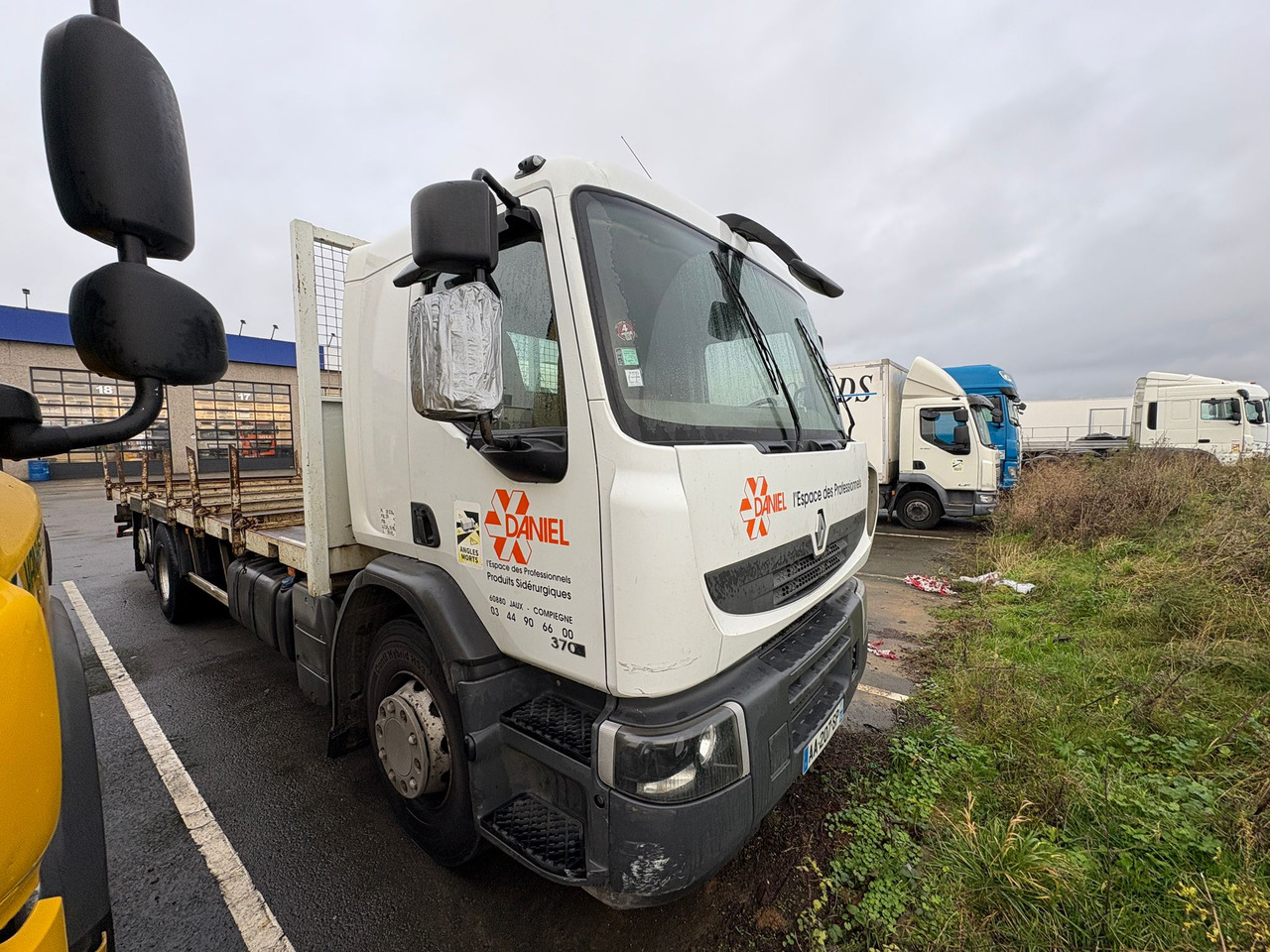 Renault Premium 370 DXI - Samochód ciężarowy skrzyniowy/ Platforma: zdjęcie 1 Renault Premium 370 DXI - Samochód ciężarowy skrzyniowy/ Platforma: zdjęcie 1