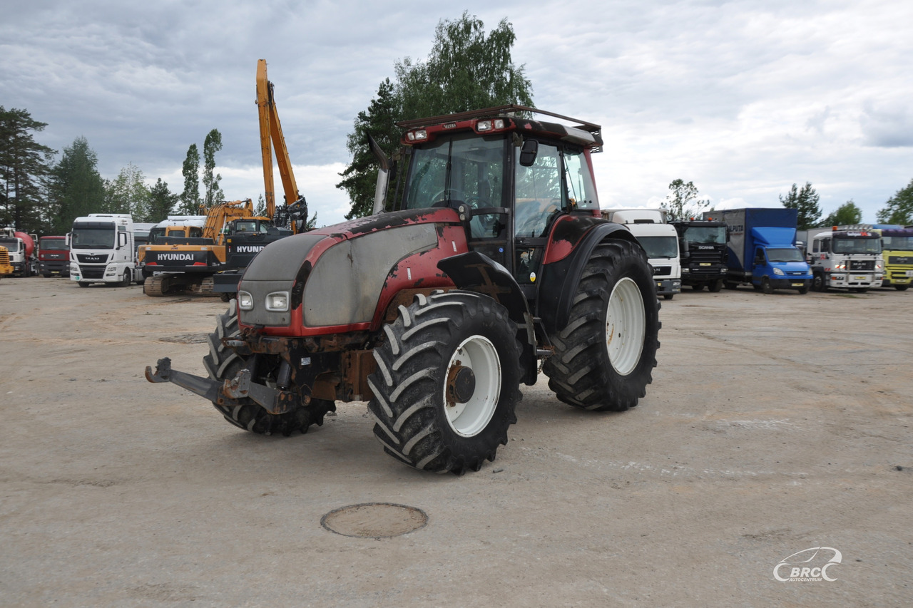 Valtra T190 - Ciągnik rolniczy: zdjęcie 1 Valtra T190 - Ciągnik rolniczy: zdjęcie 1