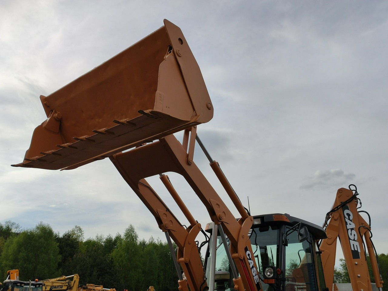 Case 695SR2-4PS - Koparko-ładowarka: zdjęcie 4 Case 695SR2-4PS - Koparko-ładowarka: zdjęcie 4