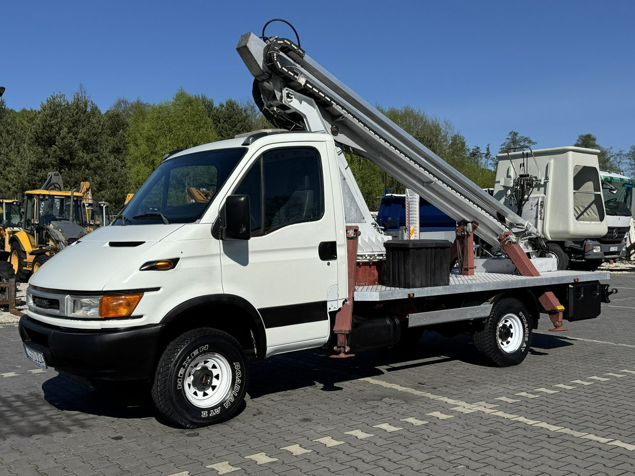 Iveco Daily - Podnośnik koszowy w samochody ciężarowe: zdjęcie 5 Iveco Daily - Podnośnik koszowy w samochody ciężarowe: zdjęcie 5
