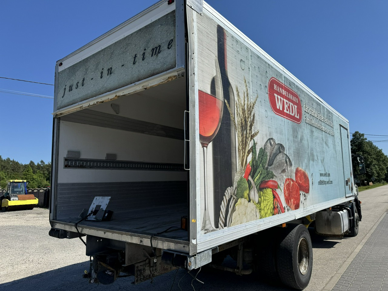 Iveco Zabudowa Chłodnia Agregat Carrier Supra 950Mt + Winda - Nadwozie - chłodnia: zdjęcie 5 Iveco Zabudowa Chłodnia Agregat Carrier Supra 950Mt + Winda - Nadwozie - chłodnia: zdjęcie 5