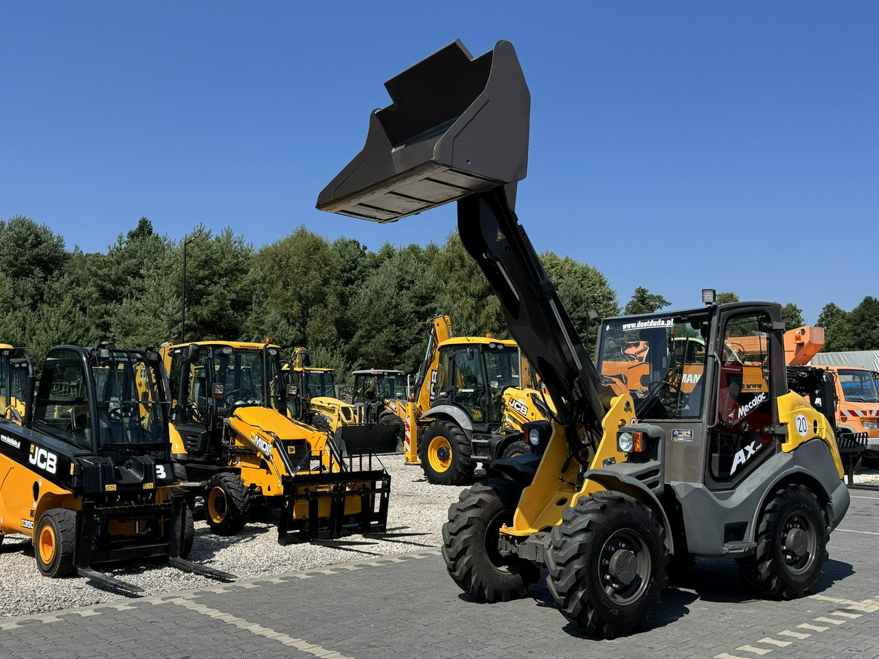 Mecalac AX 700 Szybko-Złącze Łyżka Super Stan - Ładowarka kołowa: zdjęcie 1 Mecalac AX 700 Szybko-Złącze Łyżka Super Stan - Ładowarka kołowa: zdjęcie 1