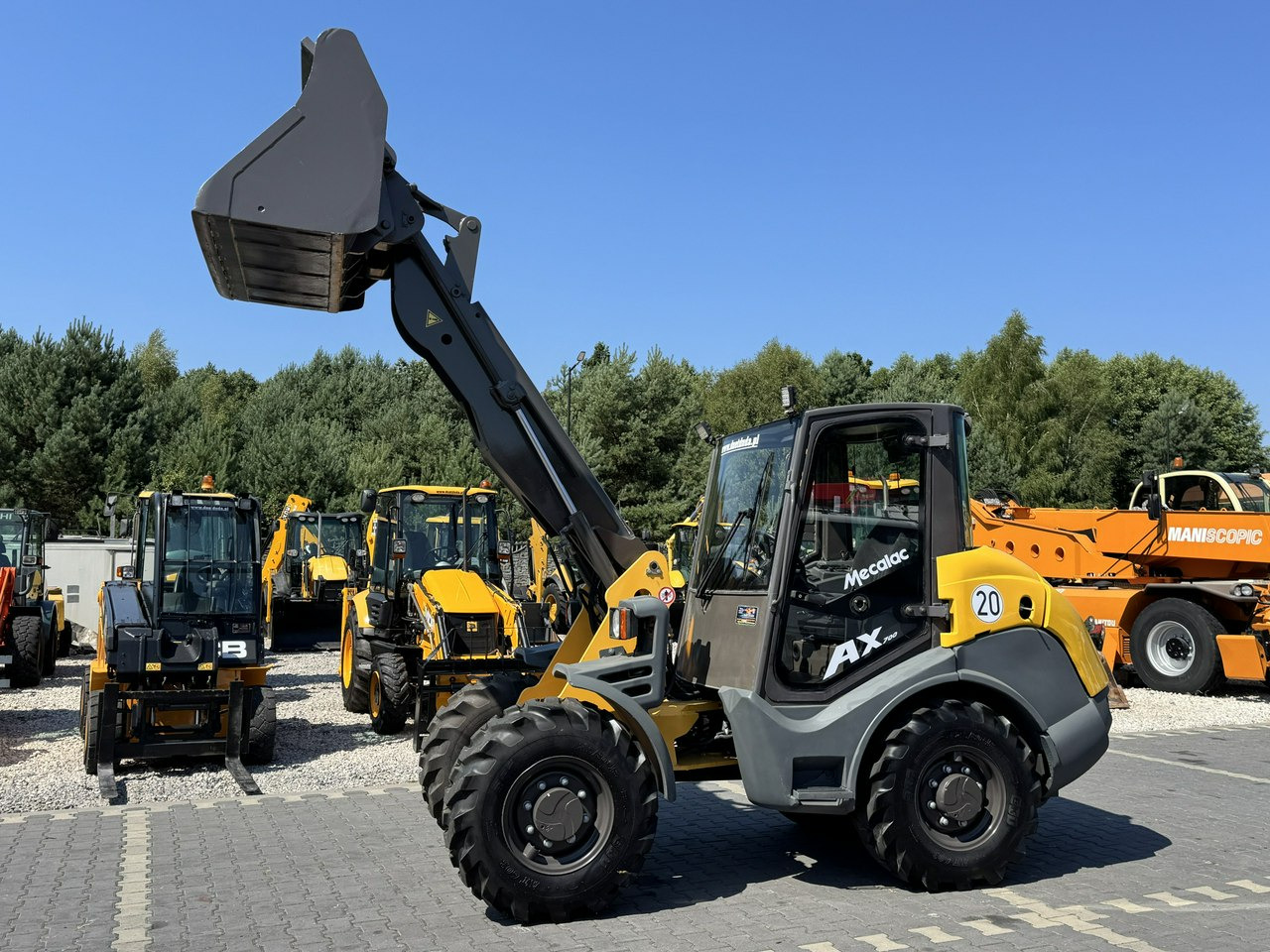 Mecalac AX 700 Szybko-Złącze Łyżka Super Stan - Ładowarka kołowa: zdjęcie 2 Mecalac AX 700 Szybko-Złącze Łyżka Super Stan - Ładowarka kołowa: zdjęcie 2