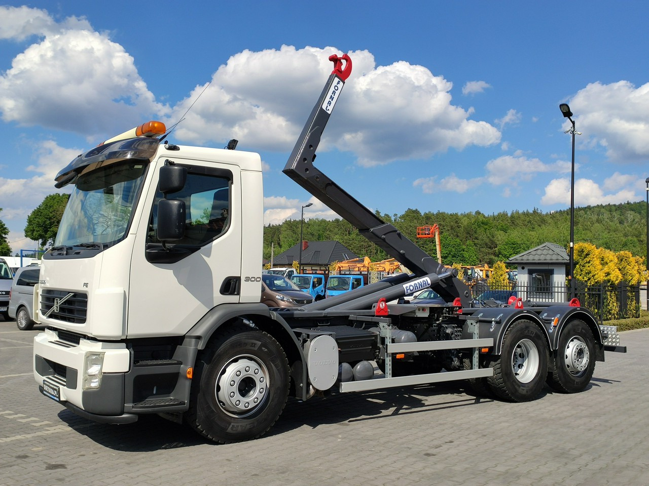 Volvo FE 26.300 Hakowiec Napęd 6x2 Oś Skrętna - Ciężarówka hakowiec: zdjęcie 2 Volvo FE 26.300 Hakowiec Napęd 6x2 Oś Skrętna - Ciężarówka hakowiec: zdjęcie 2