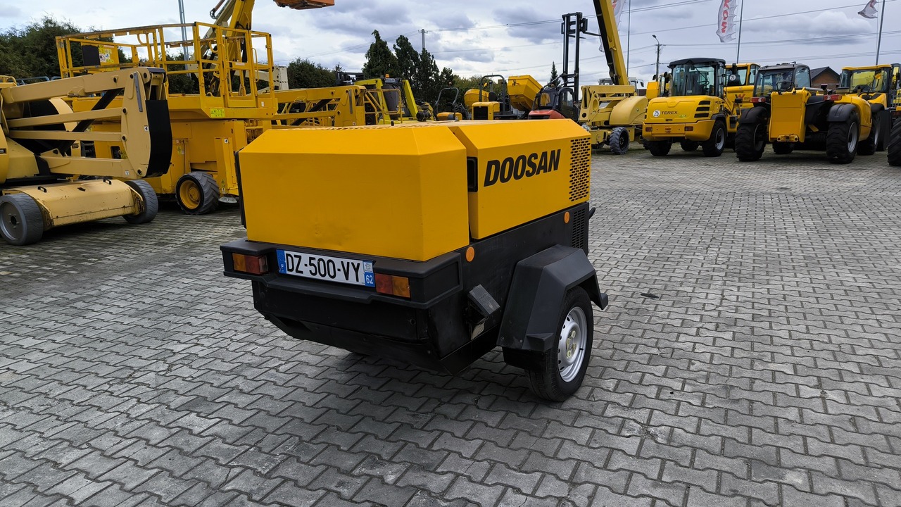 DOOSAN 741 - Sprężarka powietrza: zdjęcie 4 DOOSAN 741 - Sprężarka powietrza: zdjęcie 4