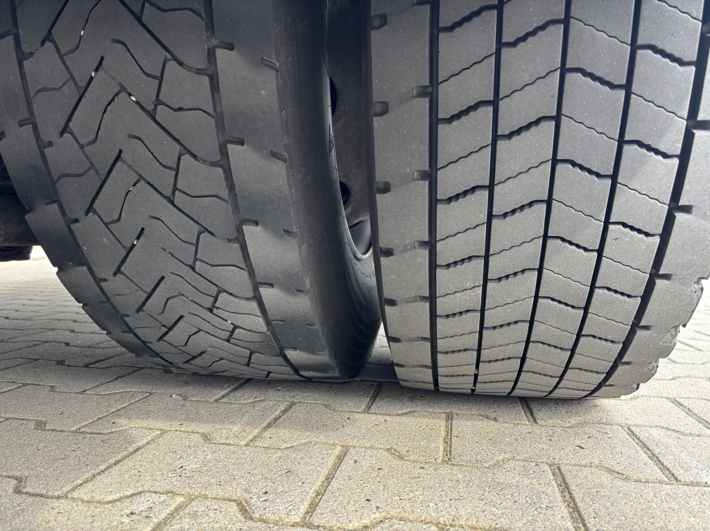 Samochód ciężarowy skrzyniowy/ Platforma, Samochod ciężarowy z HDS MAN TGS 18.360 4x2 LL / MKG HLK 111 Kran: zdjęcie 9