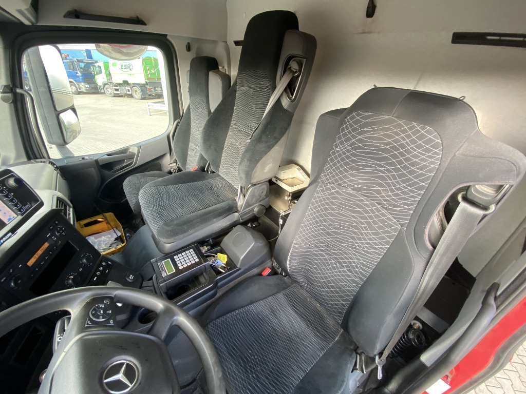 Mercedes-Benz 2533 L 6x2 - Śmieciarka: zdjęcie 5 Mercedes-Benz 2533 L 6x2 - Śmieciarka: zdjęcie 5