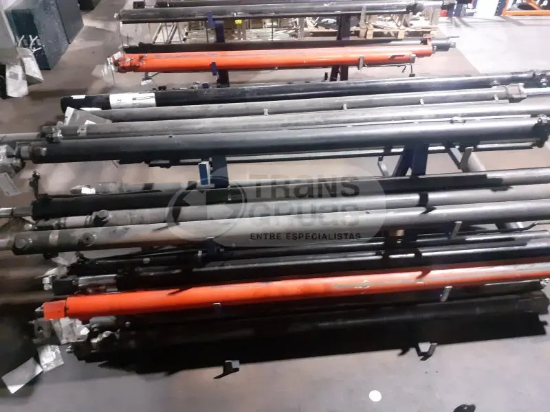 Grúa PM 23 solo para recambios - Żuraw przeładunkowy do Samochodów ciężarowych: zdjęcie 4 Grúa PM 23 solo para recambios - Żuraw przeładunkowy do Samochodów ciężarowych: zdjęcie 4