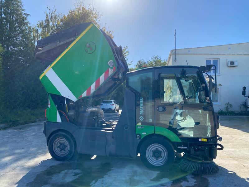Mathieu Azura MC210 - Zamiatarka uliczna: zdjęcie 3 Mathieu Azura MC210 - Zamiatarka uliczna: zdjęcie 3