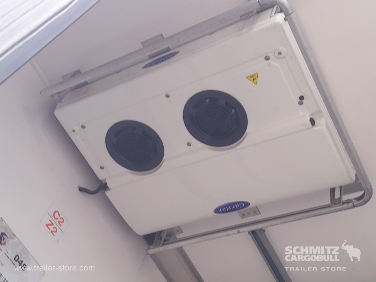 LAMBERET Reefer Multitemp Taillift - Naczepa izotermiczna: zdjęcie 3 LAMBERET Reefer Multitemp Taillift - Naczepa izotermiczna: zdjęcie 3