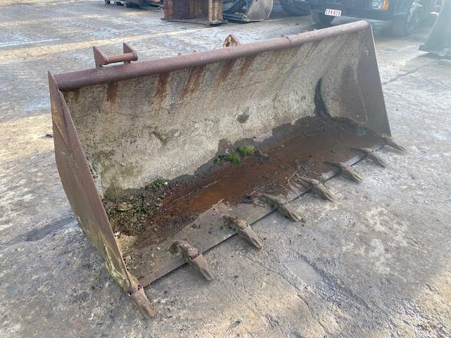 Case 580 - Łyżka do ładowarki: zdjęcie 2 Case 580 - Łyżka do ładowarki: zdjęcie 2