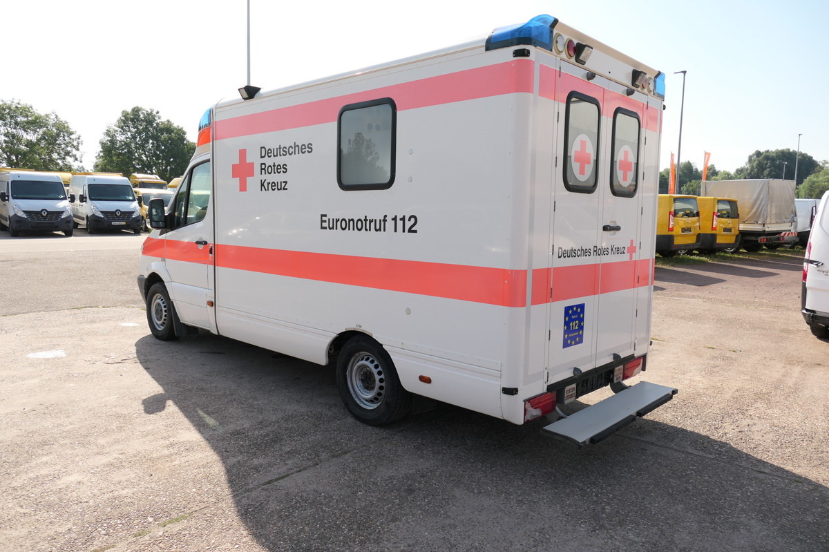 MERCEDES-BENZ Sprinter 316 CDI KLIMA Krankenwagen - Pogotowie: zdjęcie 3 MERCEDES-BENZ Sprinter 316 CDI KLIMA Krankenwagen - Pogotowie: zdjęcie 3