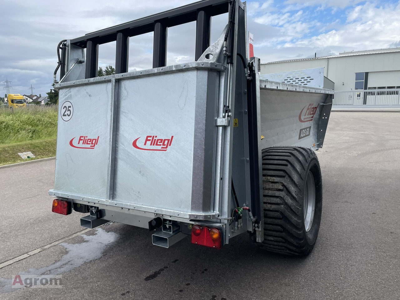 Fliegl ADS 60 - Rozrzutnik nawozów: zdjęcie 5 Fliegl ADS 60 - Rozrzutnik nawozów: zdjęcie 5