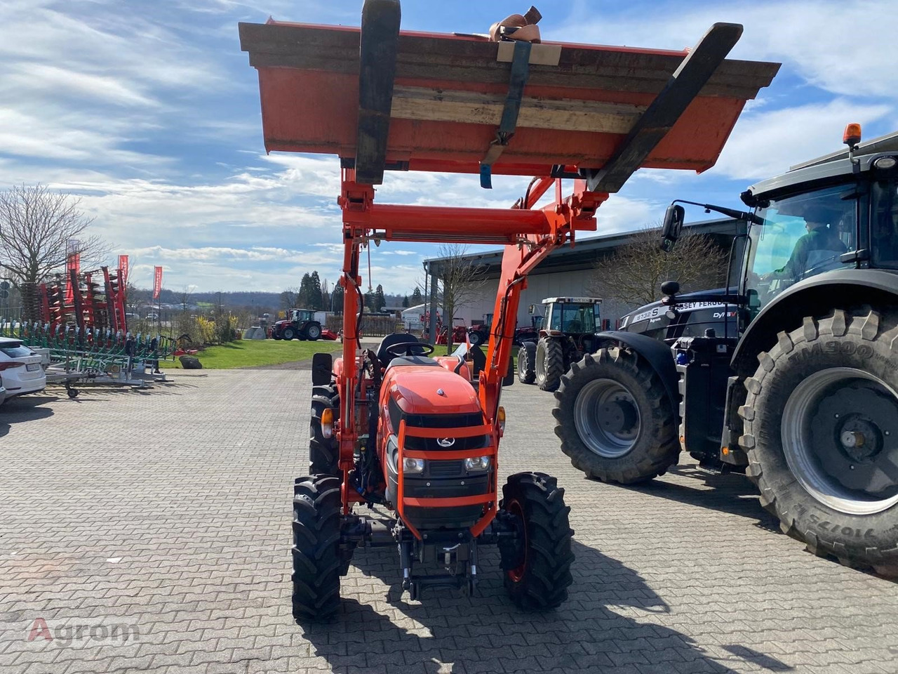 Kubota L 1501 - Ciągnik rolniczy: zdjęcie 4 Kubota L 1501 - Ciągnik rolniczy: zdjęcie 4