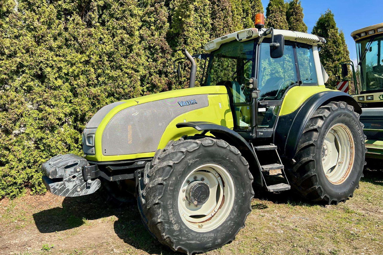 Valtra T160 - Ciągnik rolniczy: zdjęcie 1 Valtra T160 - Ciągnik rolniczy: zdjęcie 1