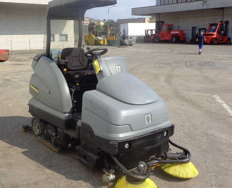 Kärcher B 250 R I + R 120 - Szorowarka: zdjęcie 3 Kärcher B 250 R I + R 120 - Szorowarka: zdjęcie 3