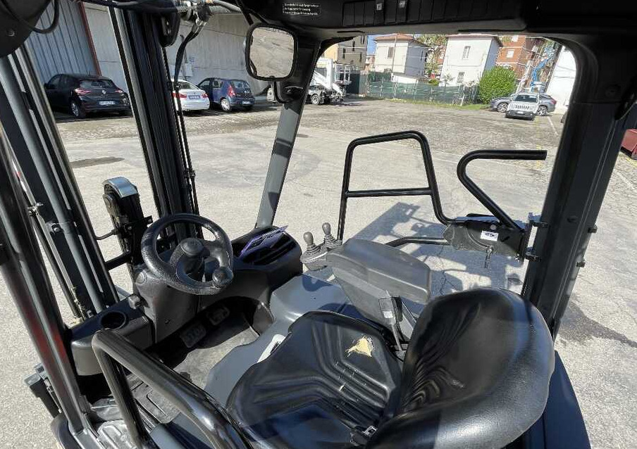 Linde E 20 PH/386 (batt. 2017) - Wózek widłowy elektryczny: zdjęcie 4 Linde E 20 PH/386 (batt. 2017) - Wózek widłowy elektryczny: zdjęcie 4