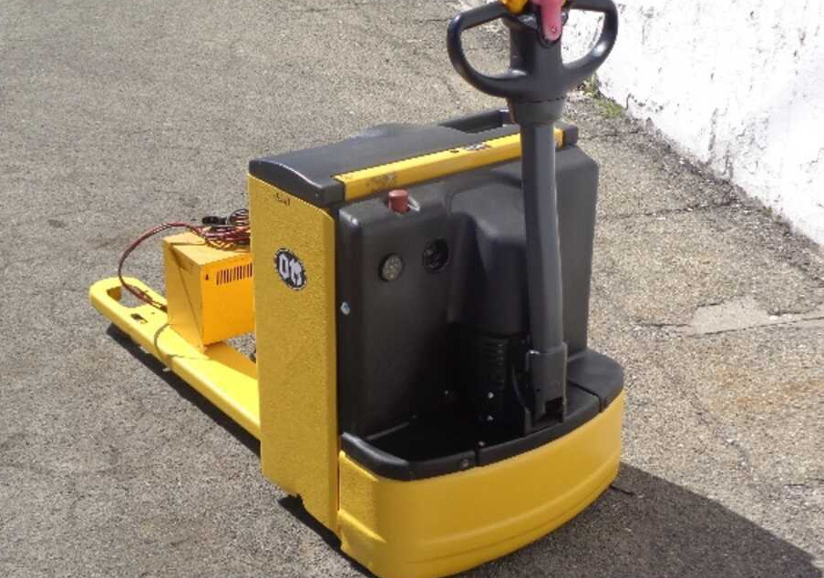 OM TL 18 AC (BATTERIA 2019) - Wózek paletowy: zdjęcie 2 OM TL 18 AC (BATTERIA 2019) - Wózek paletowy: zdjęcie 2