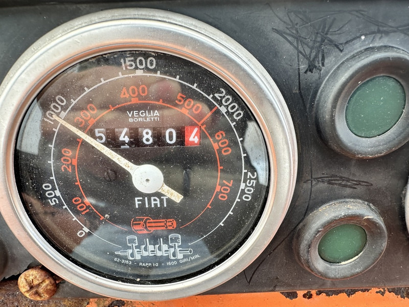 Fiat 640 - Ciągnik rolniczy: zdjęcie 5 Fiat 640 - Ciągnik rolniczy: zdjęcie 5