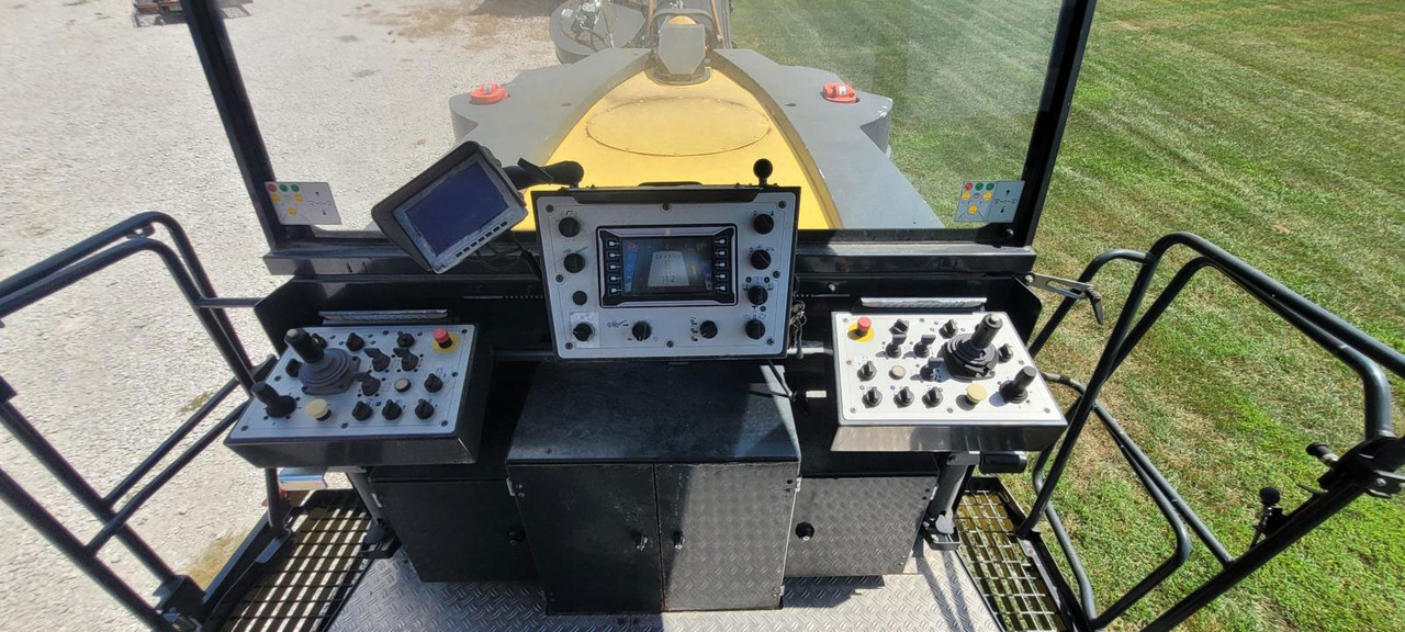 Bomag BM 2000/75 - Frezarka do asfaltu: zdjęcie 5 Bomag BM 2000/75 - Frezarka do asfaltu: zdjęcie 5