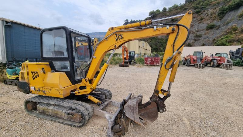 JCB 3.5T - Minikoparka: zdjęcie 2 JCB 3.5T - Minikoparka: zdjęcie 2
