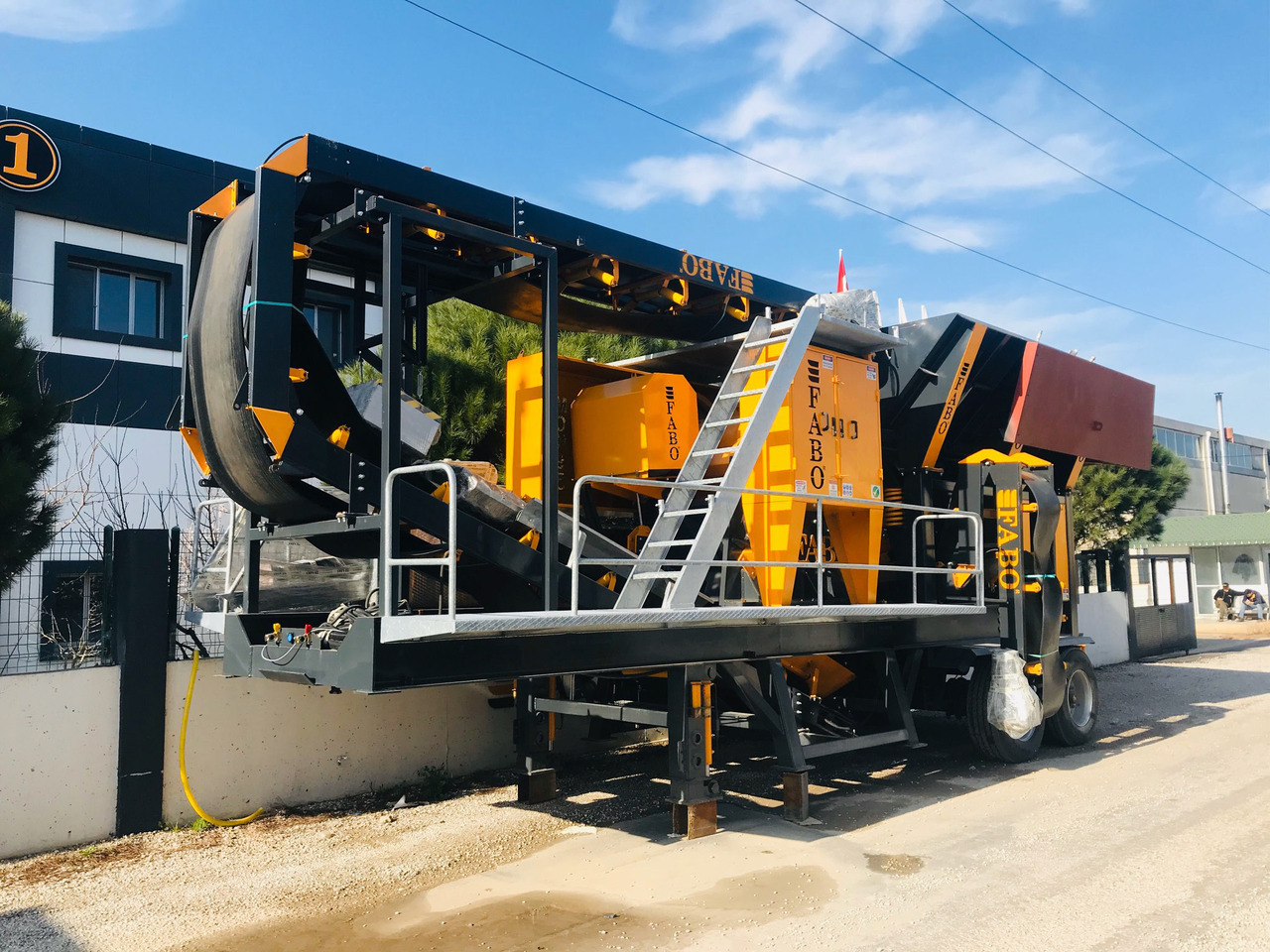 FABO Mobile crusher - Kruszarka mobilna: zdjęcie 2 FABO Mobile crusher - Kruszarka mobilna: zdjęcie 2