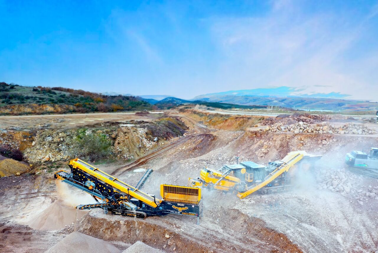 Nowy Przesiewacz FABO crawler screen: zdjęcie 21 Nowy Przesiewacz FABO crawler screen: zdjęcie 21