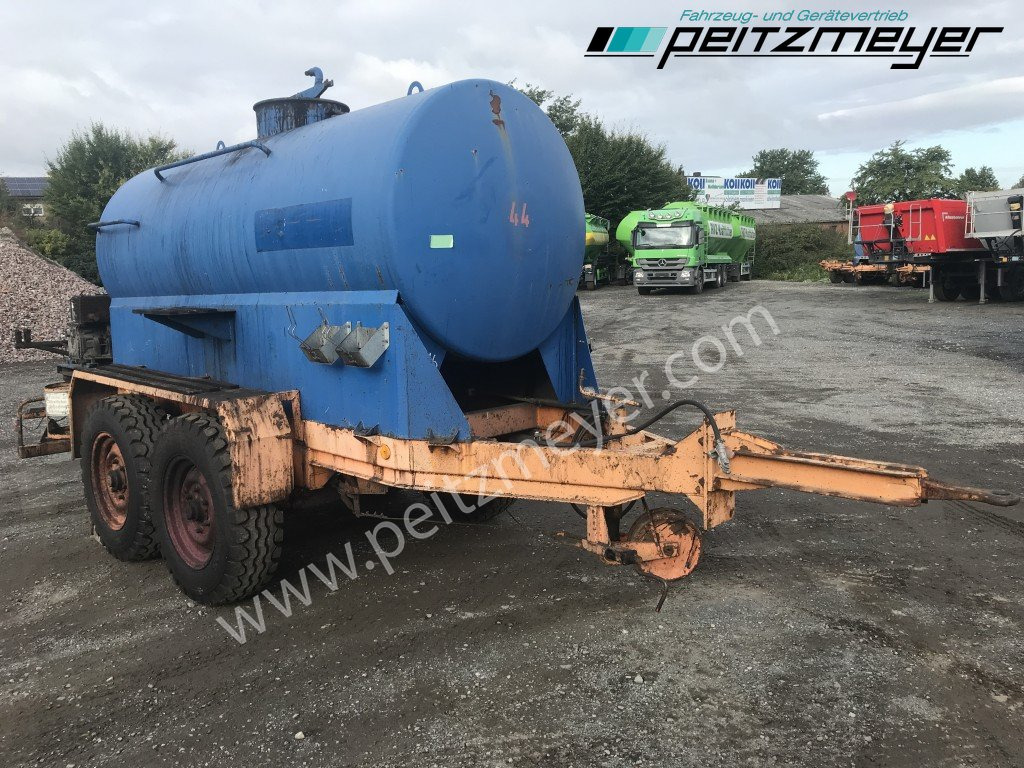 BATHE TANDEMANHÄNGER Bitum / Teerkocher 3,5 m³ Hatz Diesel-Motor 1 B 40 - Skrapiarka: zdjęcie 3 BATHE TANDEMANHÄNGER Bitum / Teerkocher 3,5 m³ Hatz Diesel-Motor 1 B 40 - Skrapiarka: zdjęcie 3